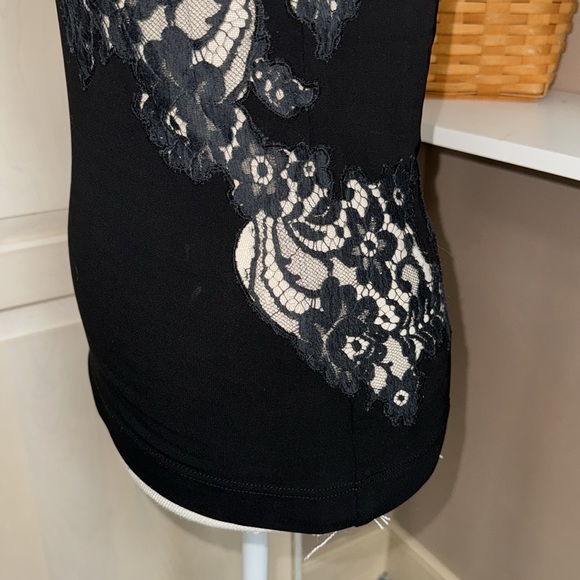 Dolce & Gabbana Sleeveless Blouse w/ Lace Inset - Picture 8 of 10